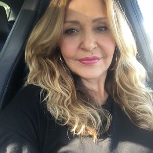 Meet your Posher, Cynthia